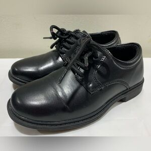 Stacy Adams boys size 10 black dress shoes - worn once like new